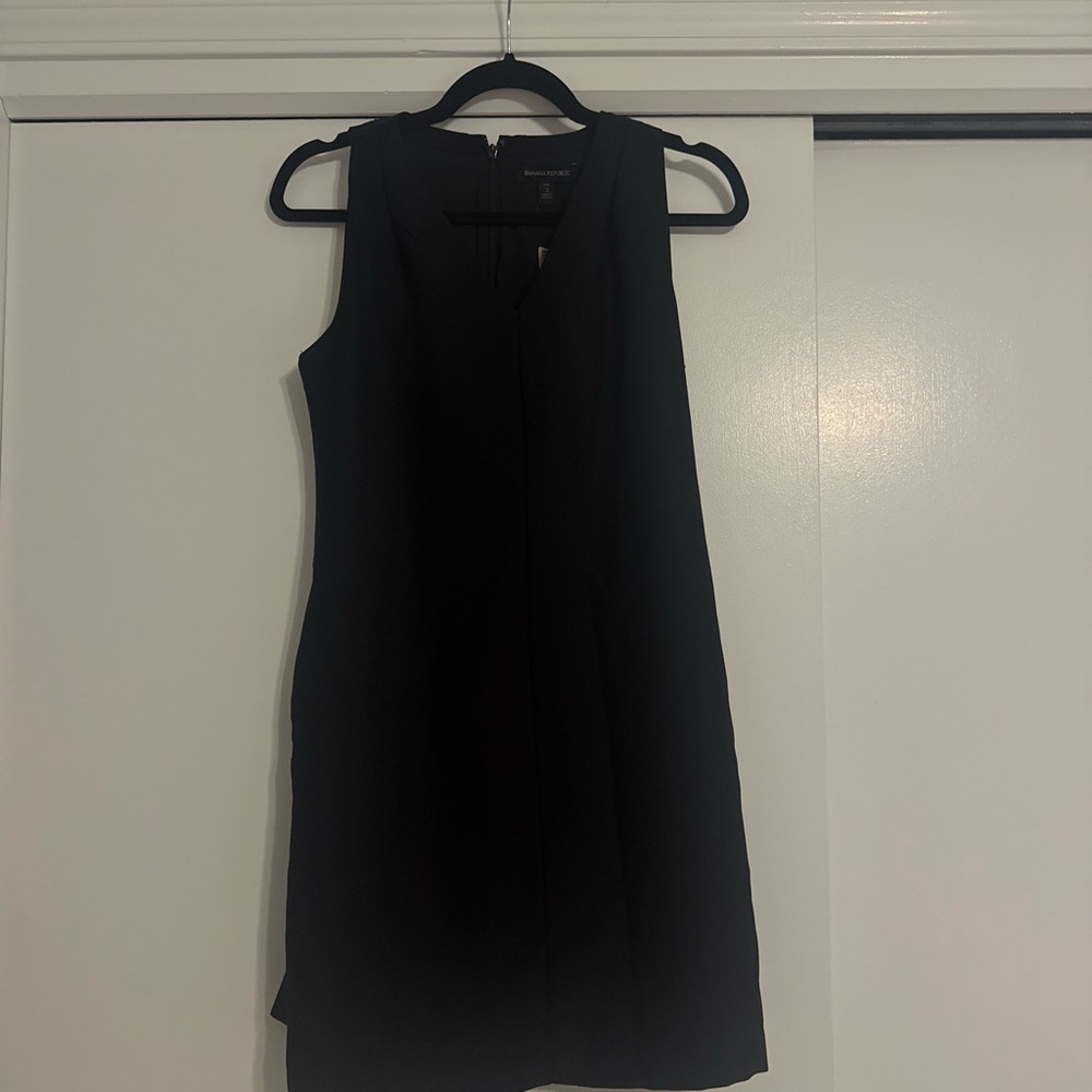 Banana Republic Black Sleeveless Sheath Dress NWT